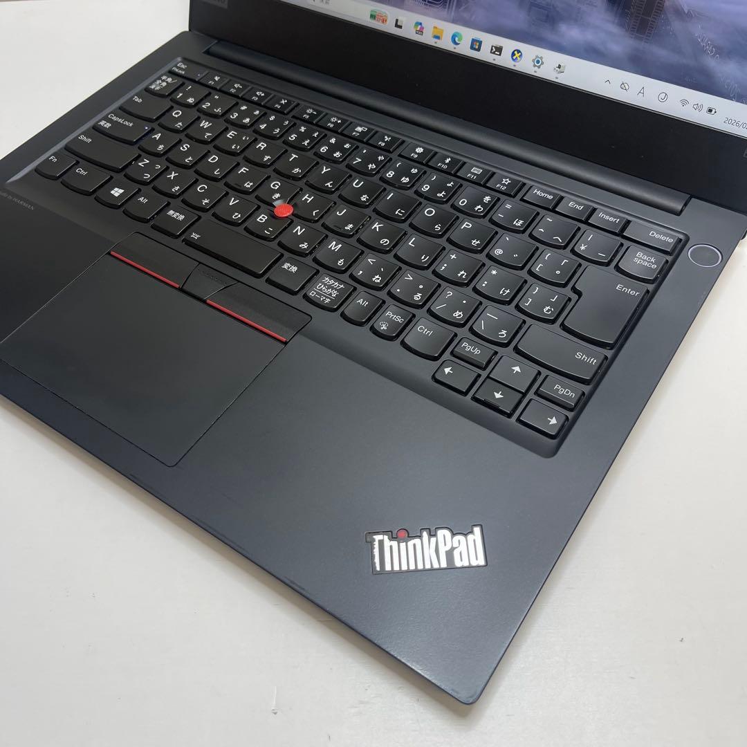#982レノボ ThinkPad E14 i3-10110U 8gb 256
