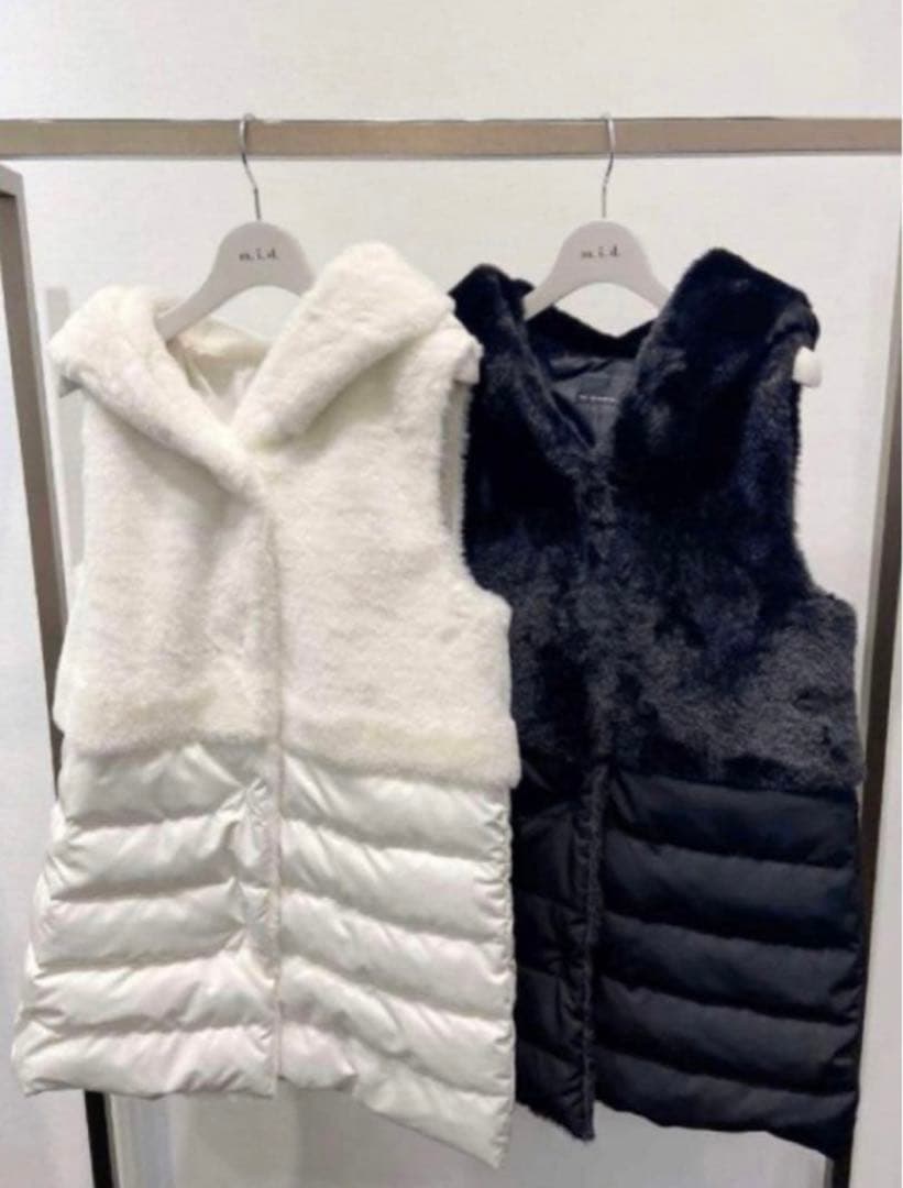 エムプルミエエコムートンダウンベスト 黒