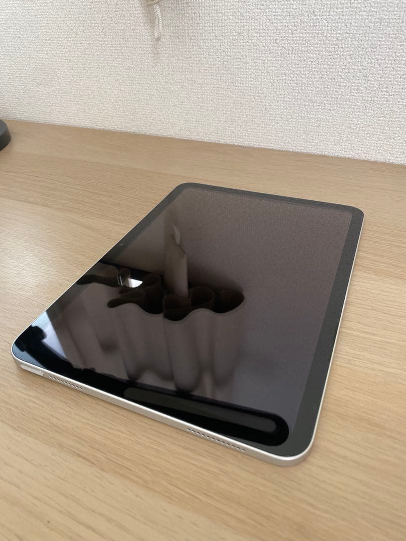 Apple iPad 第10世代(Wi-Fiモデル) 64GBシルバー 本体のみ