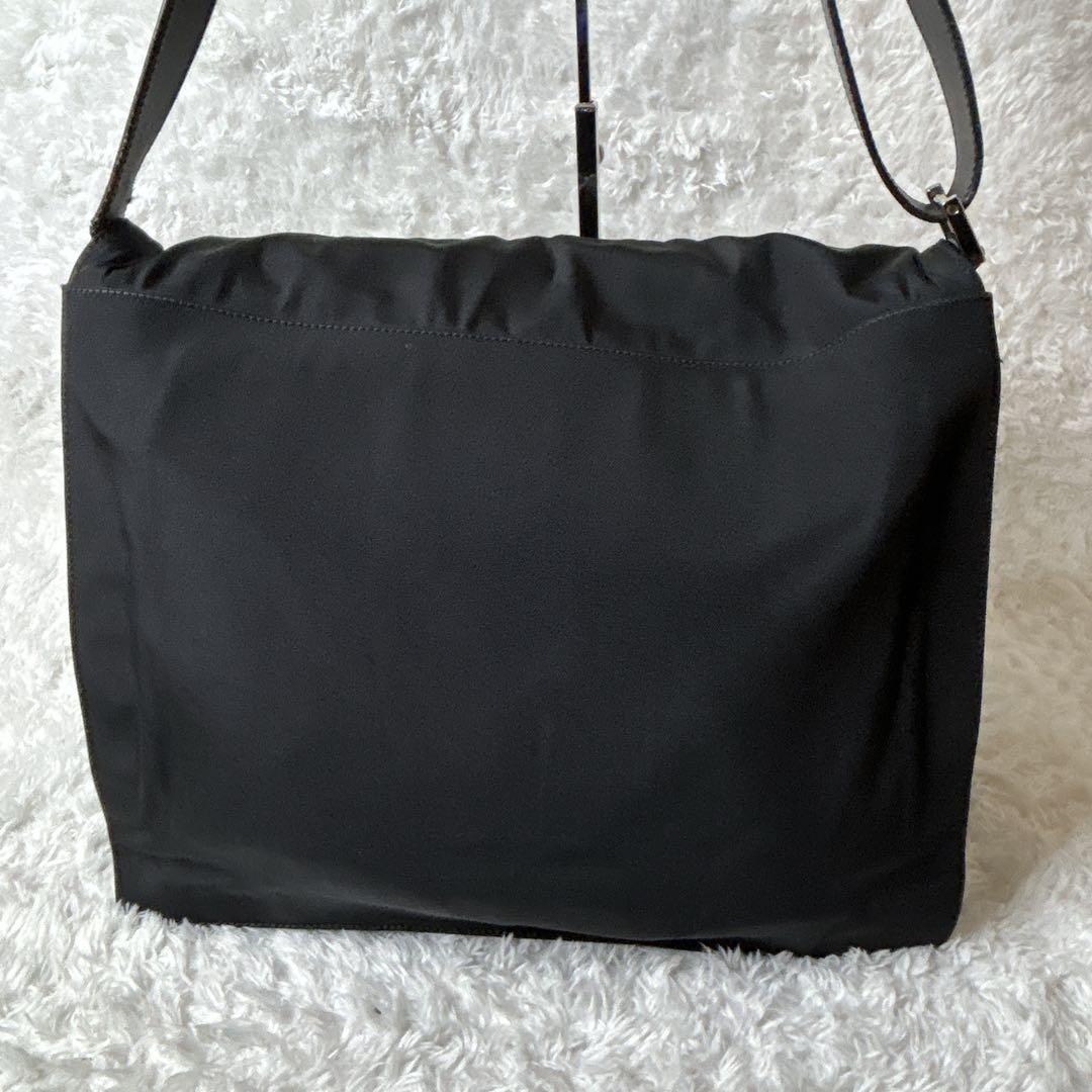 ✨最終出品✨ グッチ メッセンジャーバッグ A4 pc収納 大容量 ジャッキー