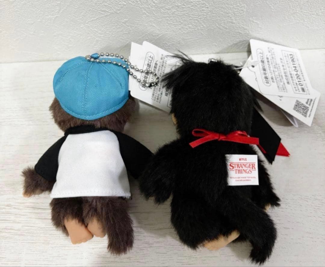 新品未使用　モンチッチ キーチェーン ストレンジャーシングス コラボ