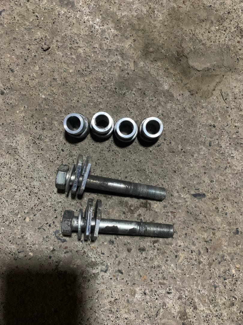 まる　クスコ　ラテラルリンク　フロントリアセット