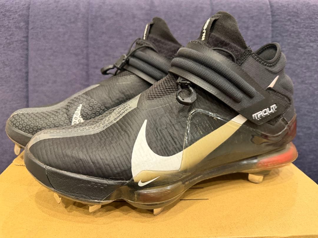 Nike Trout 7 野球スパイクシューズ ブラック/レッド 限定色