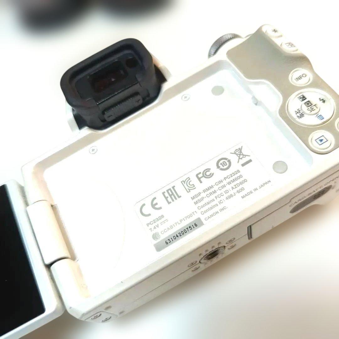 ♪Canon EOS kiss M ホワイト ミラーレスカメラ レンズ3本付き