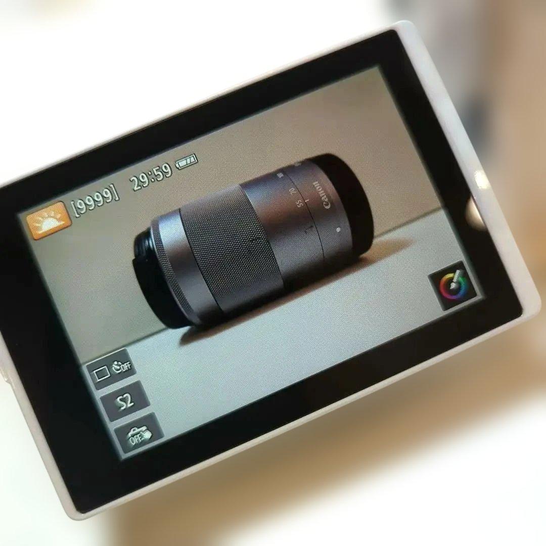 ♪Canon EOS kiss M ホワイト ミラーレスカメラ レンズ3本付き