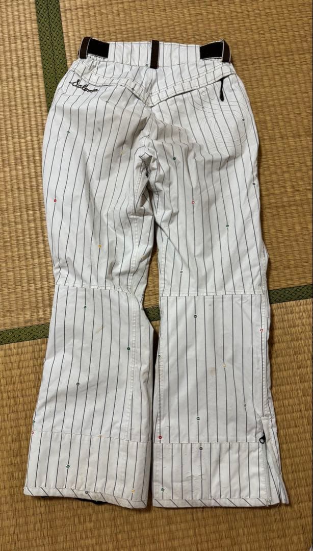 ホワイトストライプ スキーウェアセット　サロモン　レディース