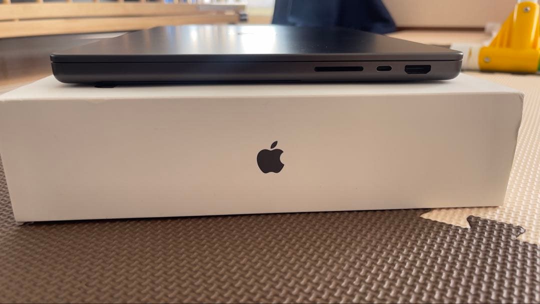 M4Max MacBook Pro14インチスペースグレー