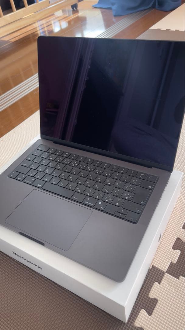 M4Max MacBook Pro14インチスペースグレー