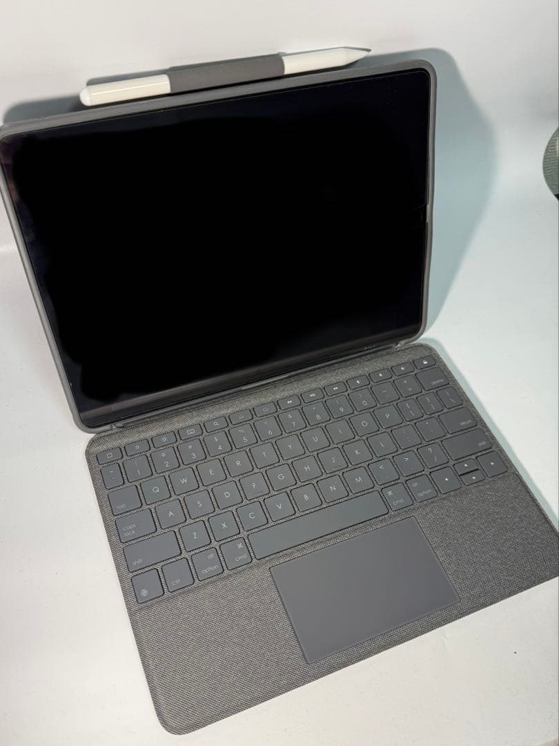 「ipad 第9世代64G」＋「ロジクールトラックパッド付き キーボードケース」
