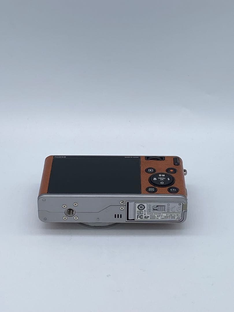 【返品保証・動作確認済】FUJIFILM XF1