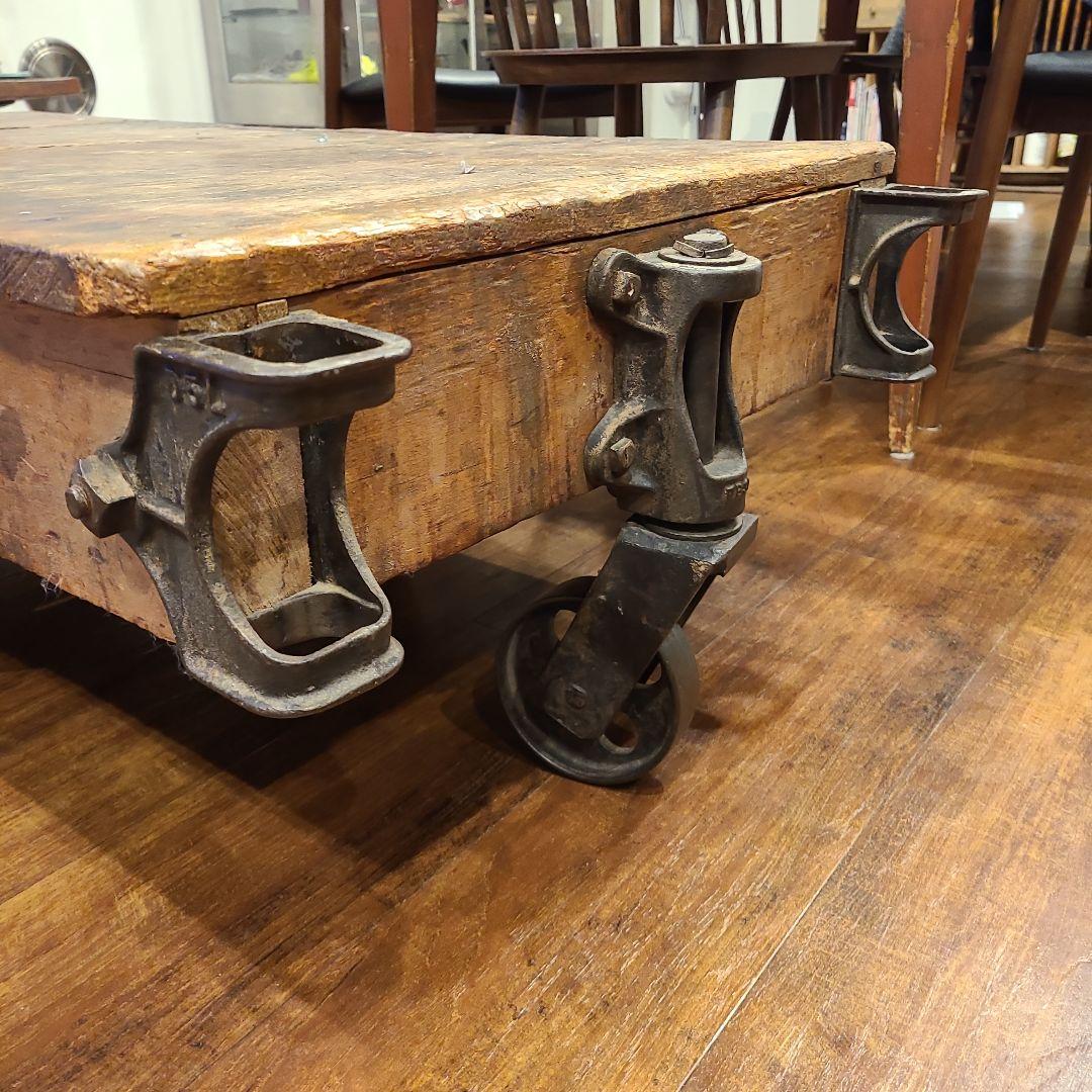 ヴィンテージ　インダストリアル　テーブル　USA　トロリー