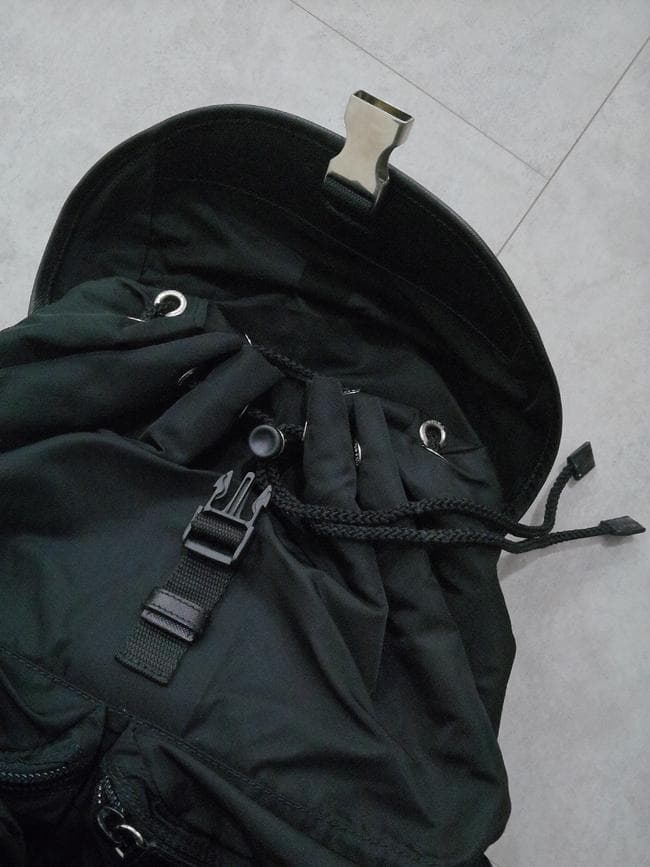 PRADA プラダ VIAGGIO V164 ナイロン リュック 黒 イタリア製