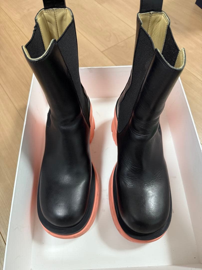BOTTEGA VENETA ボッテガヴェネタ レザーブーツ　チェルシーブーツ