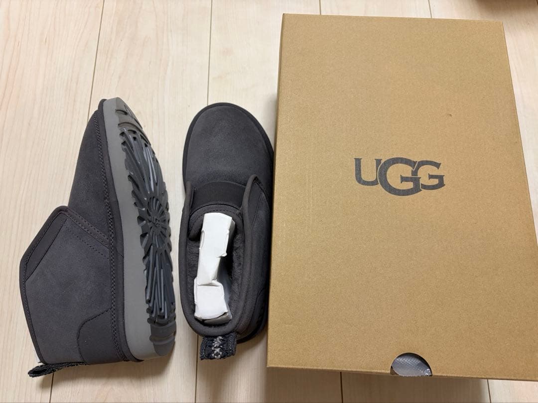 UGG ニューメルフレックス　ユナイテッドアローズ別注