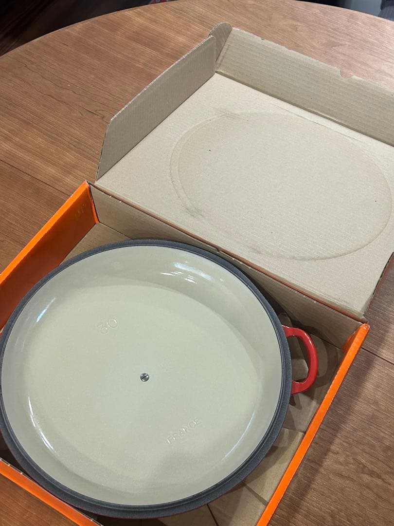 ル・クルーゼ　ビュッフェキャセロール　チェリーレッド　30センチ