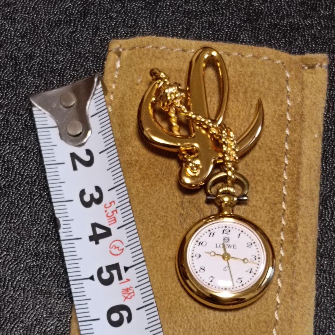 ロエベ　時計　ブローチ　ロゴ　ゴールド　付属品あり