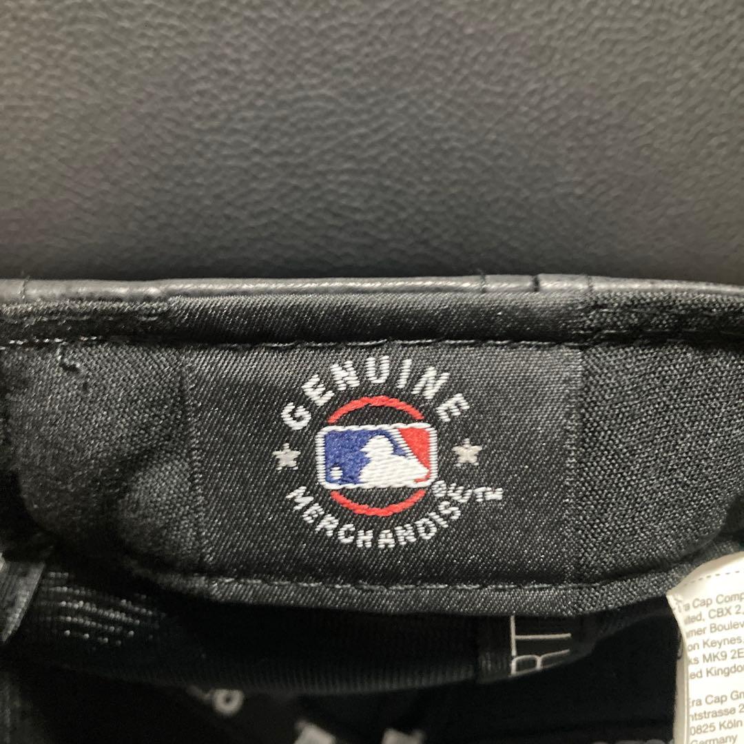 セール中　NEW ERA ニューエラ　キャップ　 黒x黒　レザー調　9FORTY