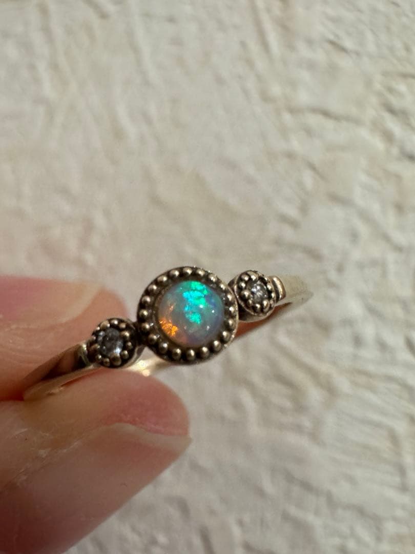 オデュース4℃ オパールダイヤモンドリング　9号