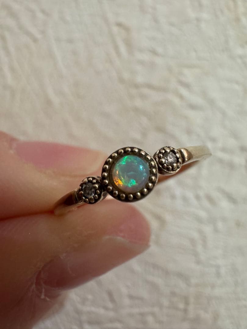 オデュース4℃ オパールダイヤモンドリング　9号