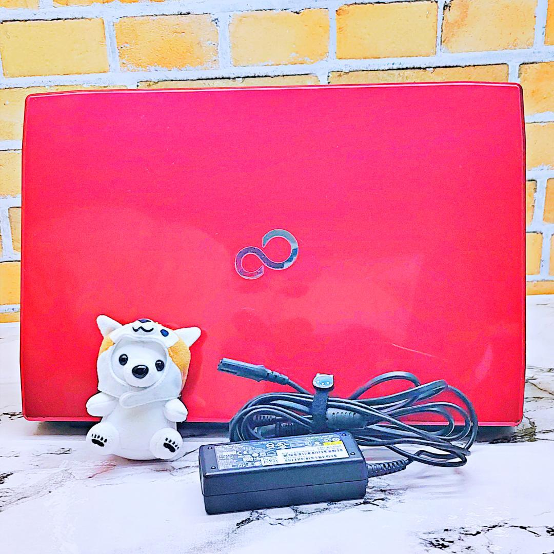 お手頃価格ノートパソコン❤️爆速SSD☘️Blu-ray・メモリ８G❣️最強i7