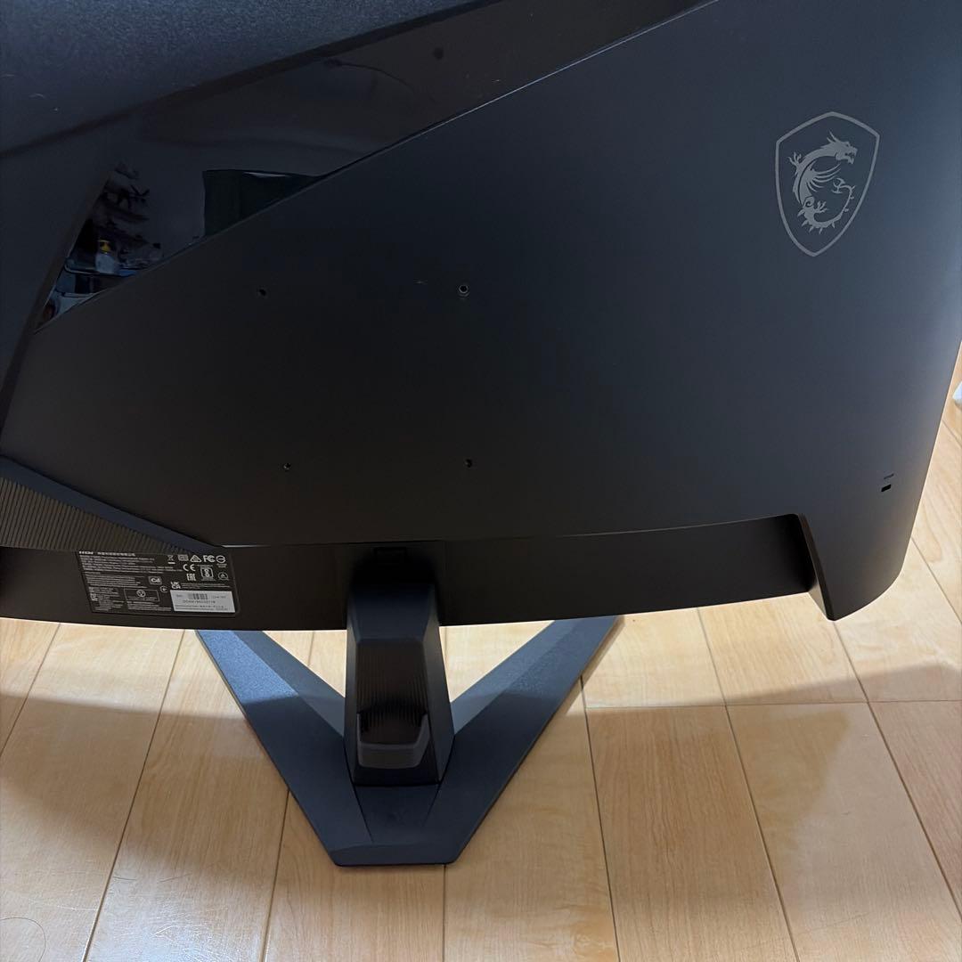 MSI 32c6x 240hzゲーミングモニター　32インチ