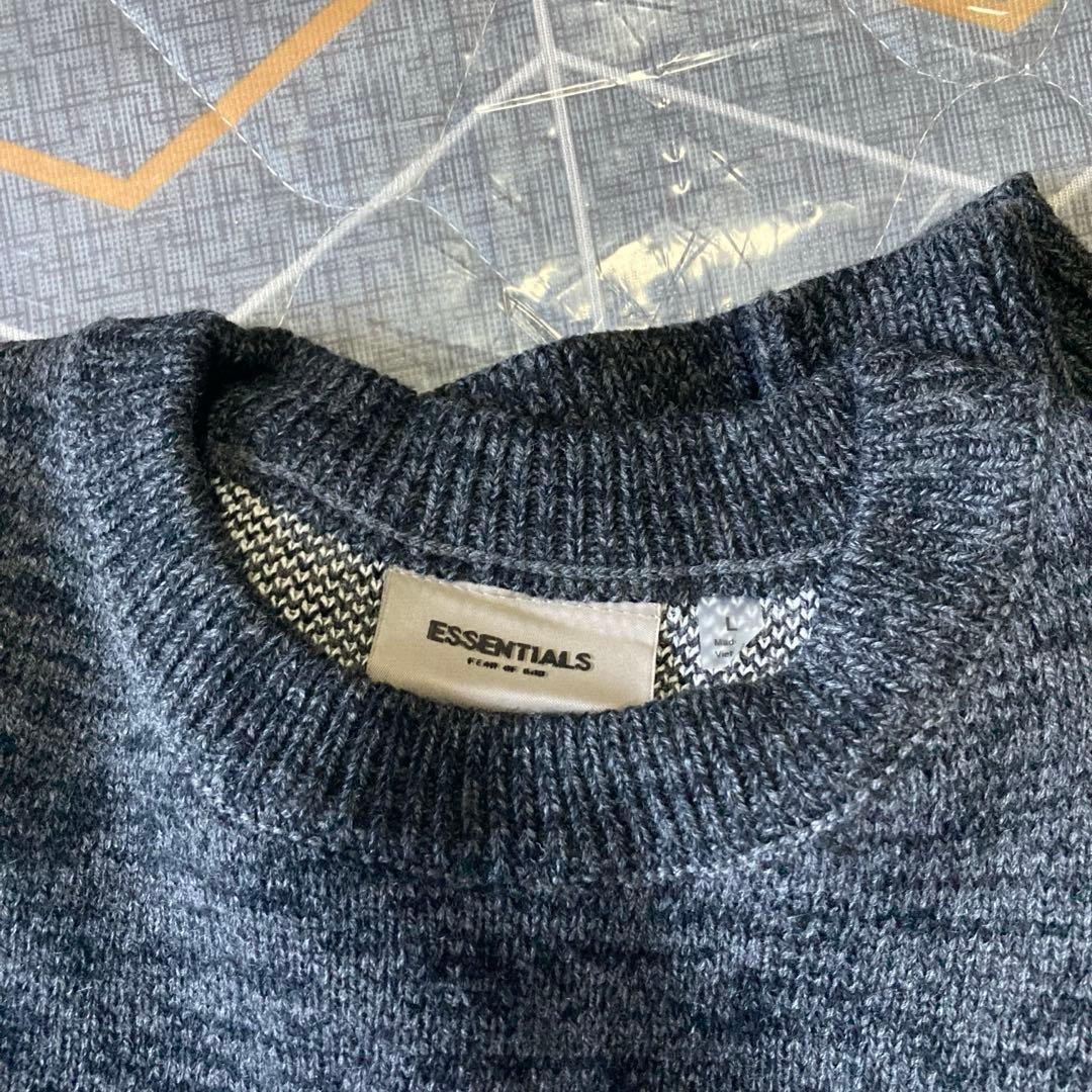 ESSENTIALS グレー オーバーサイズ ニット