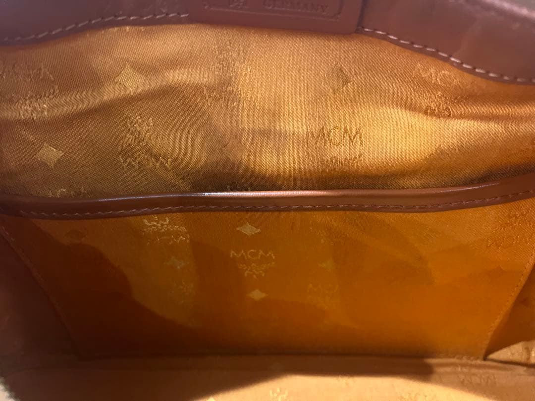 MCM オレンジ レザーボストンバッグ