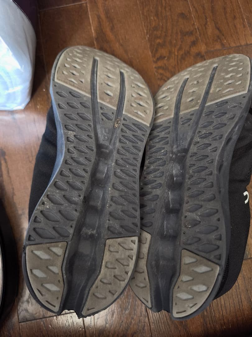 On cloud surfer 28cm クラウドサーファー