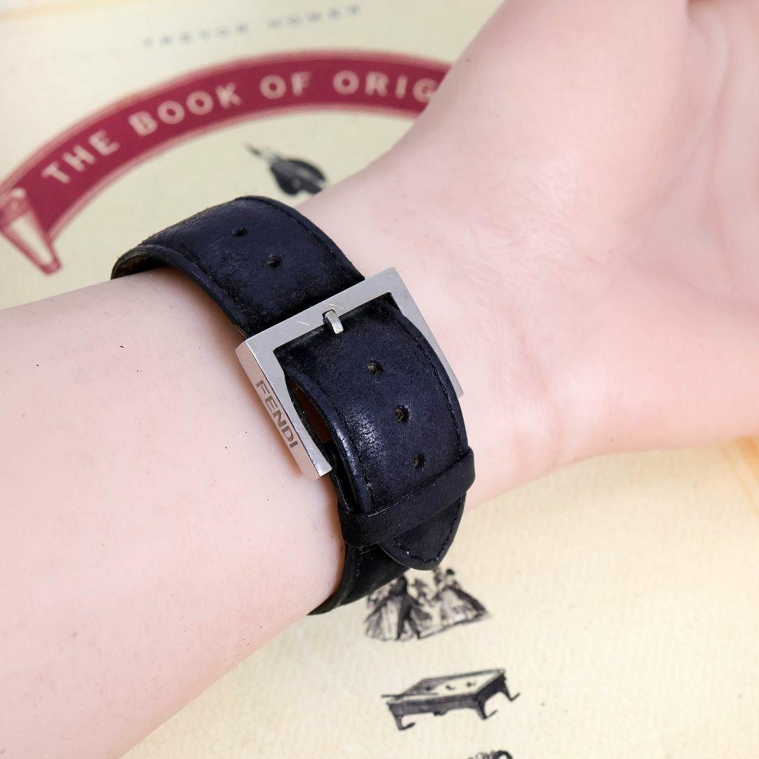 稼働 FENDI 腕時計 ターンフェイス 新品電池 ブレスウォッチ 1239