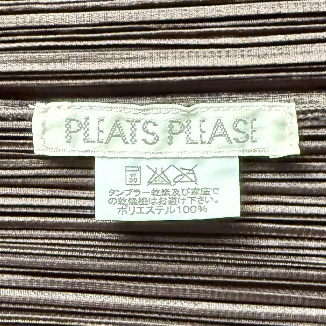 イッセイミヤケ【プリーツ プリーズ】襟付きシャツ／こげ茶