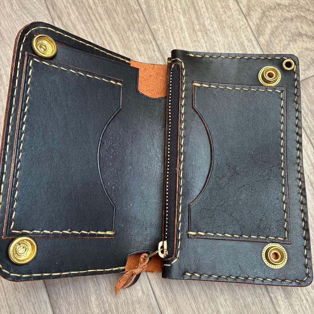 【茶芯ブラック】トラッカーウォレット　ミドル　真鍮　お札を折らずに収納　タイプA