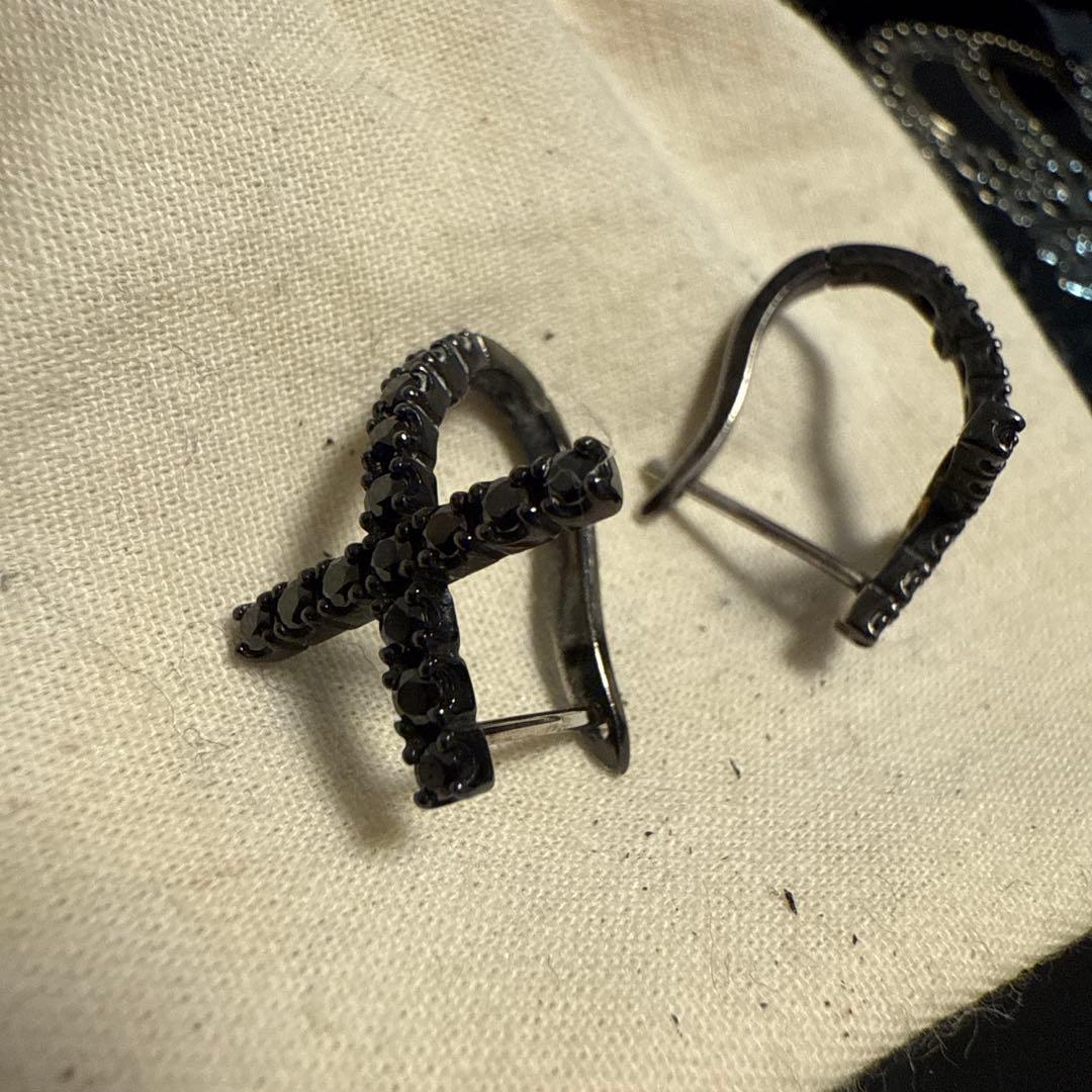 Justin Daviesクロスデザイン 初期ピアス レアです