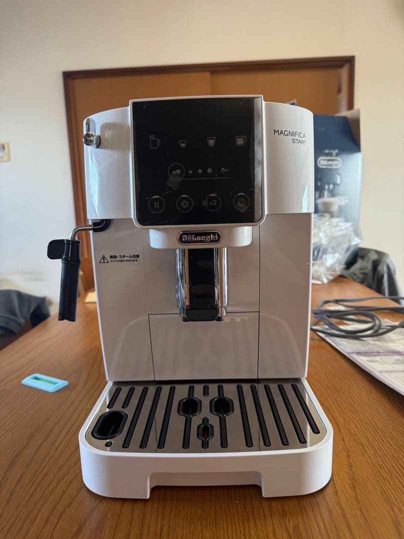デロンギ マグニフィカスタート 全自動コーヒーマシン ECAM22020W