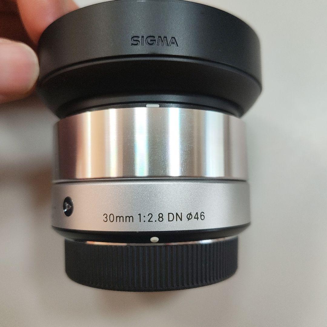 SIGMA 30mm f/2.8 DNレンズ