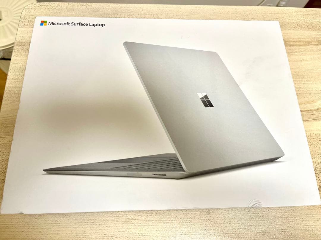 Surface Laptop 2 13.5インチ #プラチナ