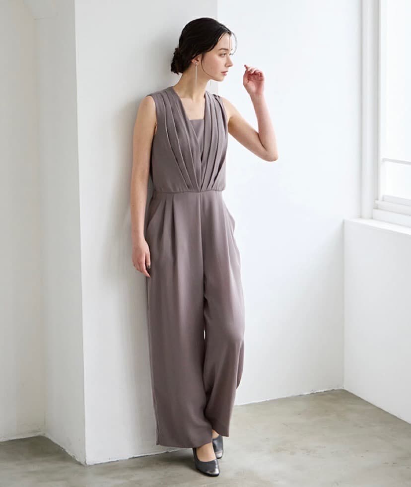 【未使用品】エメ ストレートパンツオールインワン パンツドレス 9 グレー