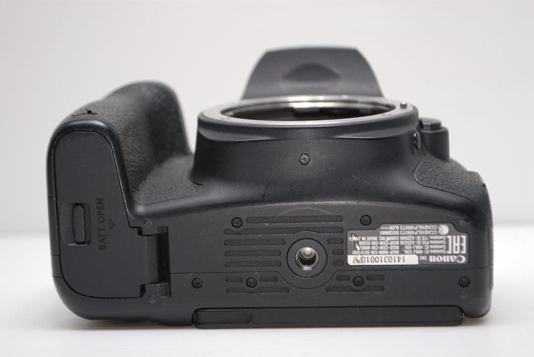 ▪️Canon kiss X9i▪️極美品 高速&正確なAF 軽量で持ち運びOK