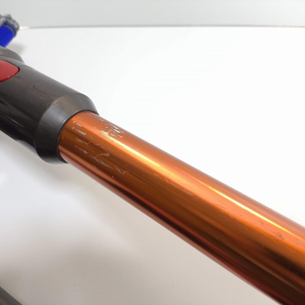 50分動作　ダイソン V10 SV12 サイクロン掃除機 本体と付属品 No20