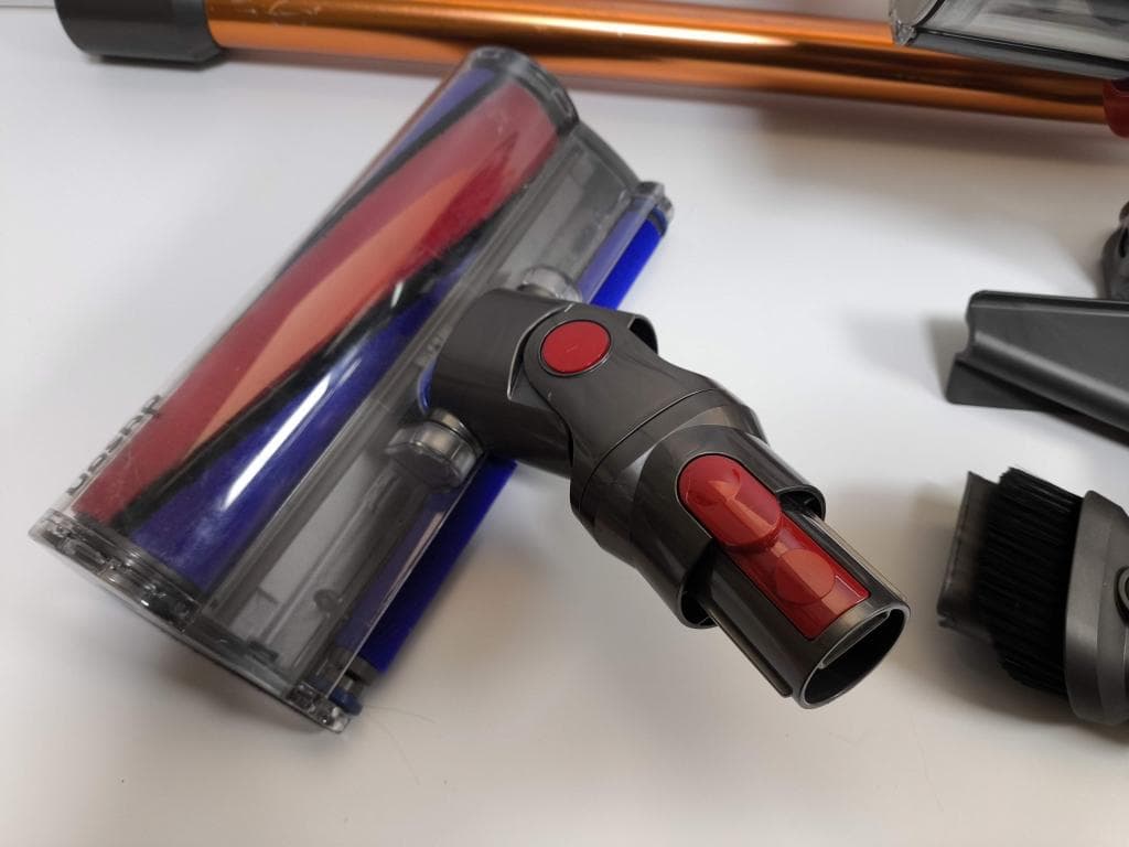 50分動作　ダイソン V10 SV12 サイクロン掃除機 本体と付属品 No20