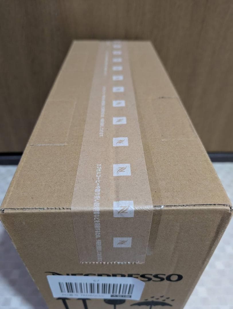 【未使用未開封】NESPRESSO ネスプレッソ C30-GR-W