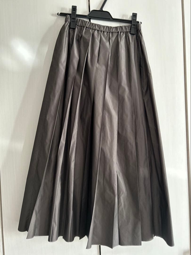 UNITED ARROWS シャブレータフタ プリーツスカート ダークグレイ M