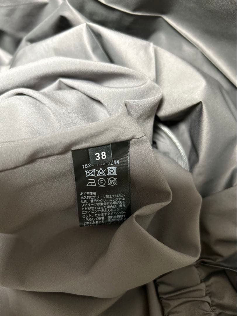 UNITED ARROWS シャブレータフタ プリーツスカート ダークグレイ M