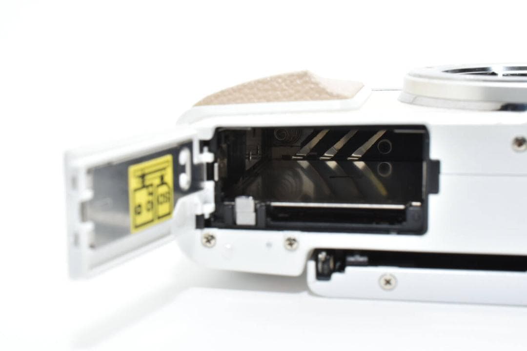 【美品/充電器付き！】OLYMPUS PEN Lite E-PL7 #107