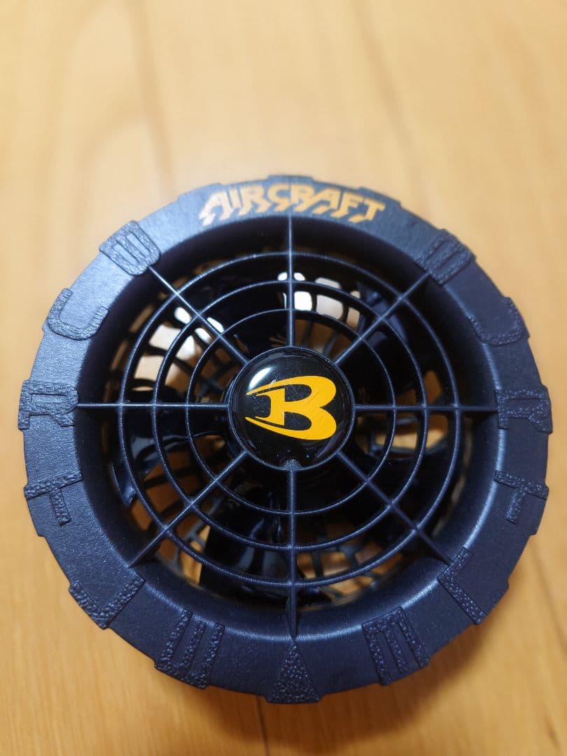 エアクラフト　バートル2024年モデルセット（バッテリー2個）ブラック AC08