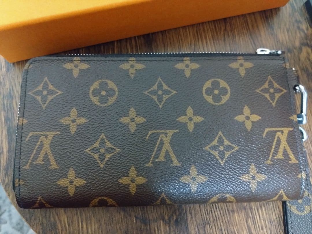 【美品】ルイヴィトン 財布 ジッピードラゴンヌ モノグラム　長財布