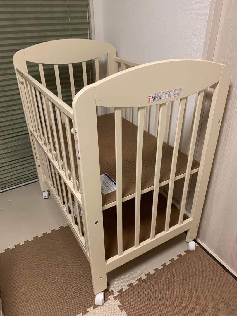 ななみ＊カトージ_ミニベビーベッド_ハイタイプ(収納板付き)+敷パッド