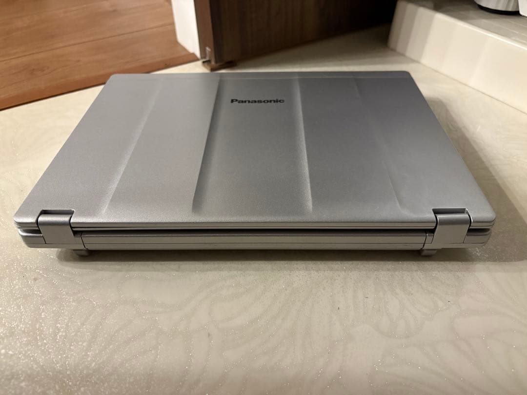 美品！Panasonic CF-SZ6 Core i5 8GB SSD256GB