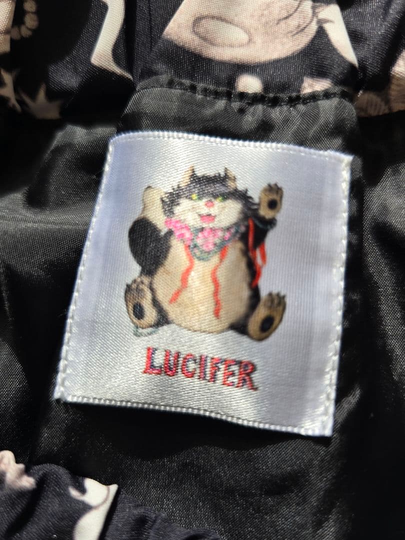 ロ*ー様 ヒグチユウコ　ディズニー ルシファー　スカート