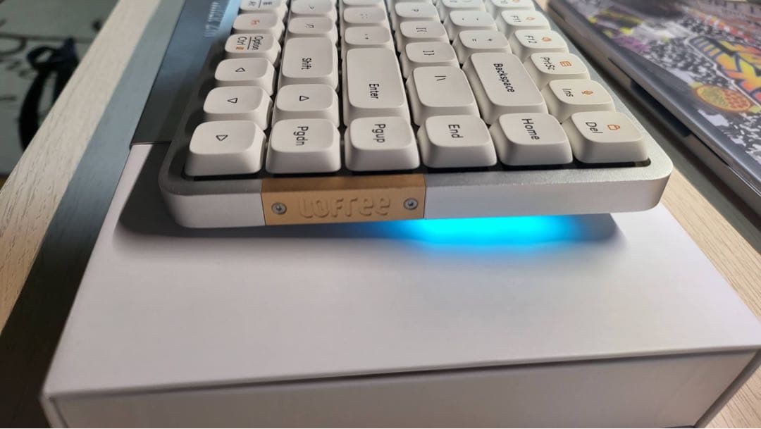 Lofree Flow ホワイト／薄型メカニカルキーボード／美品