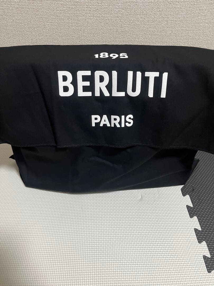 ベルルッティ　トゥジュール　トートバッグ　日本限定モデル　レザー　ブラック